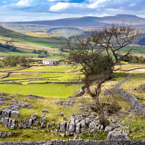 Stay in Skipton, just a fifteen-minute drive from the Yorkshire Dales National Park