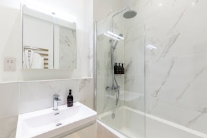 Chelsea Elegance image 7