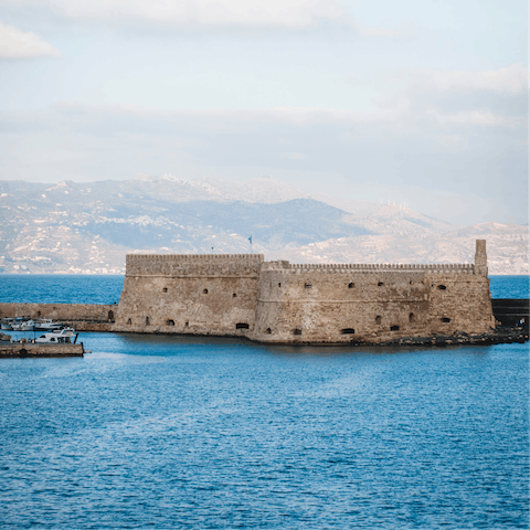 Take a trip to Koules Fortress and immerse yourself in Heraklion's rich history