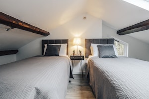 Fronwen Lodge image 8