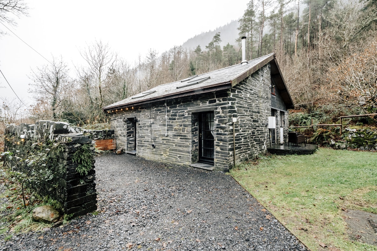 Fronwen Lodge, Wales