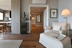 Riviera Treasure image 1