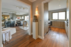 Riviera Treasure image 2