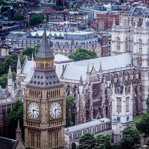 Discover some of London's some of London's most beautiful architecture, historical attractions, and iconic landmarks in Westminster