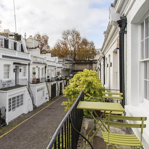 Live down the prettiest mews and enjoy a view of them from the balcony over morning coffee 