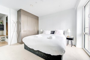 Walworth Skyline image 10