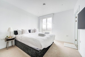 Walworth Skyline image 7