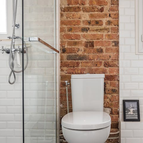 Exposed bricks for a rustic look 