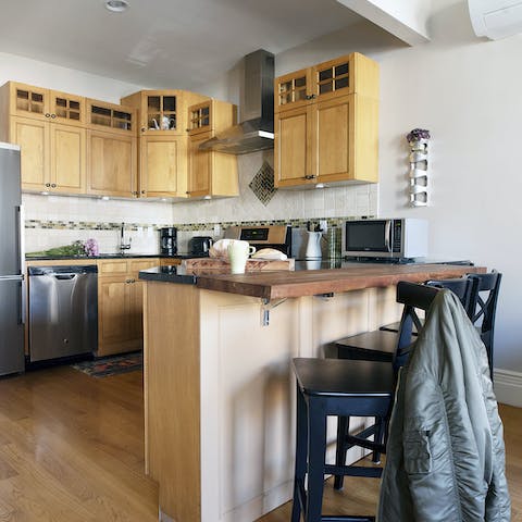 A bright and well-equipped kitchen