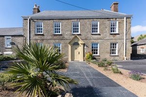 This Must Be the Padstow Place image 1