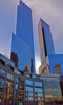 Shop, dine, relax at Time Warner Center in Columbus Circle