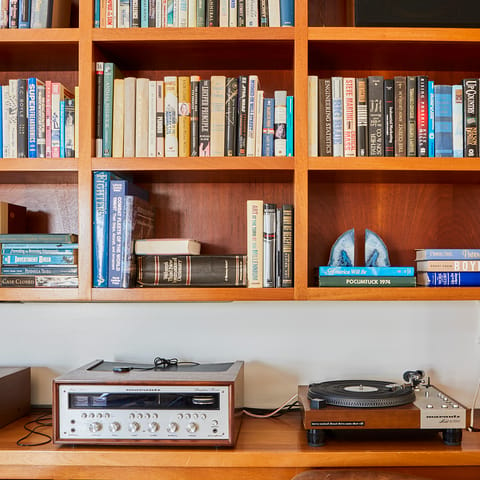 Old school record players and plenty of books
