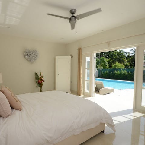 Wake up to the sunshine – the bedrooms here are oh-so-comfortable