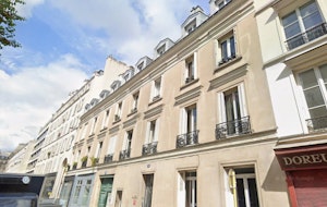 Charm of Paris image 13