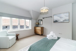 Chipperfield Charmer image 12