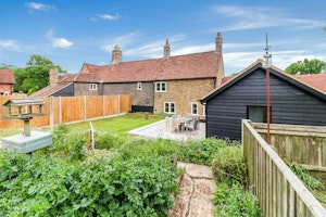 Chipperfield Charmer image 8