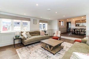 Chipperfield Charmer image 7