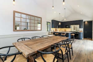 Chipperfield Charmer image 6