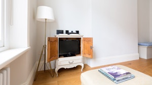 Maclise Road image 9
