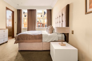 Belgravia & Bloom image 10