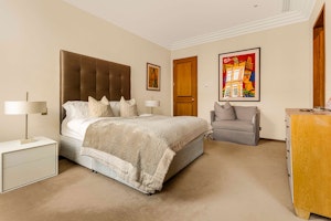 Belgravia & Bloom image 9