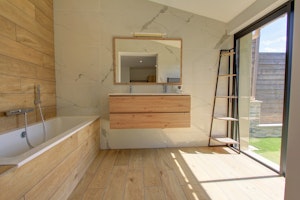 Sainte Sunshine image 12