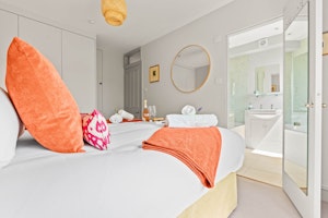 The Airy Jewel image 14
