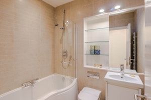 Fitzrovia White image 12