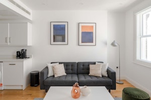 Fitzrovia White image 1