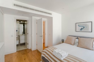 Fitzrovia White image 8
