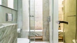 House of Mirrors image 4