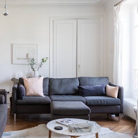 The contemporary sofa 