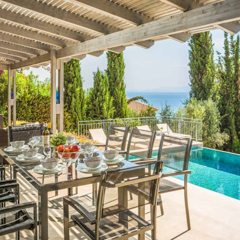 Share delicious alfresco feasts and Kefalonia's finest Robola wine out on the patio