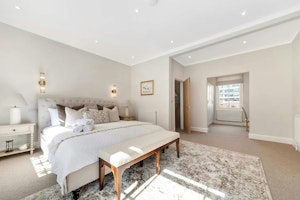 Belgravia Elegance image 15