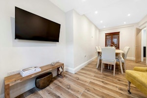 Belgravia Elegance image 10