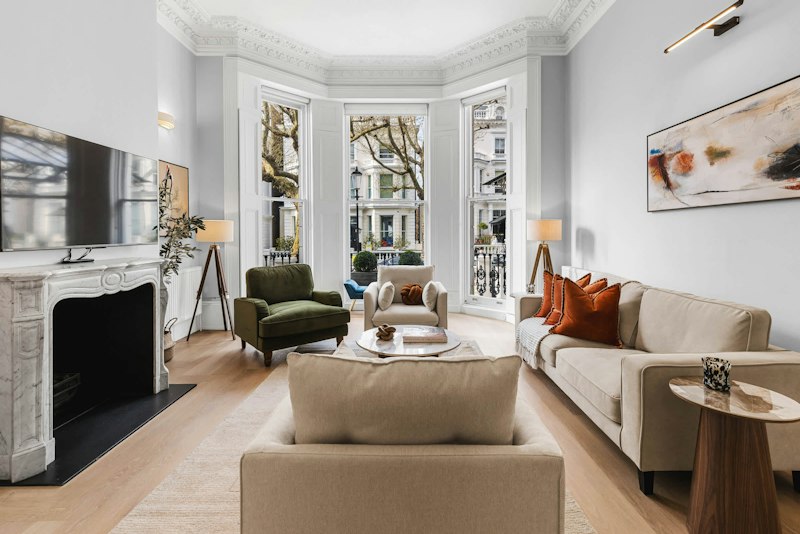 Holland Park Retreat main image