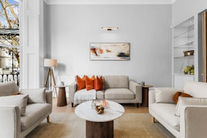 Holland Park Retreat image 3