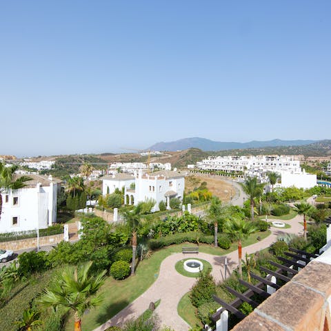Experience the tranquility of life in the hills of Estepona 