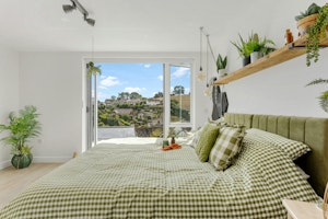 Devonshire Haven image 8