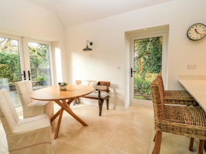 The Cotswold Fox image 12