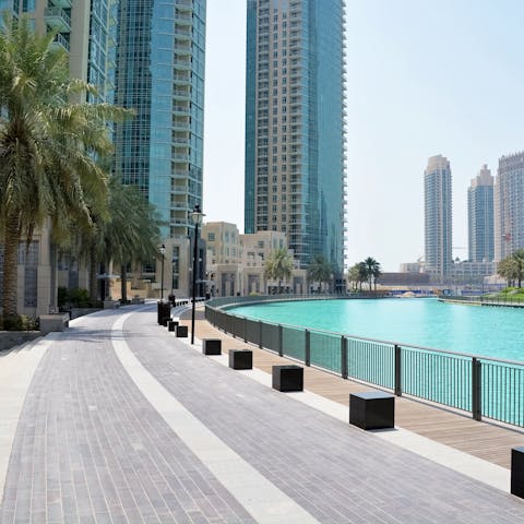 Take a trip to Dubai Marina to admire the stunning sights and luxury ocean liners 