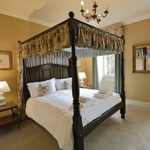 Wake up in another time with four-poster beds in Victorian-style bedrooms