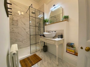 Timeless in Frome image 3
