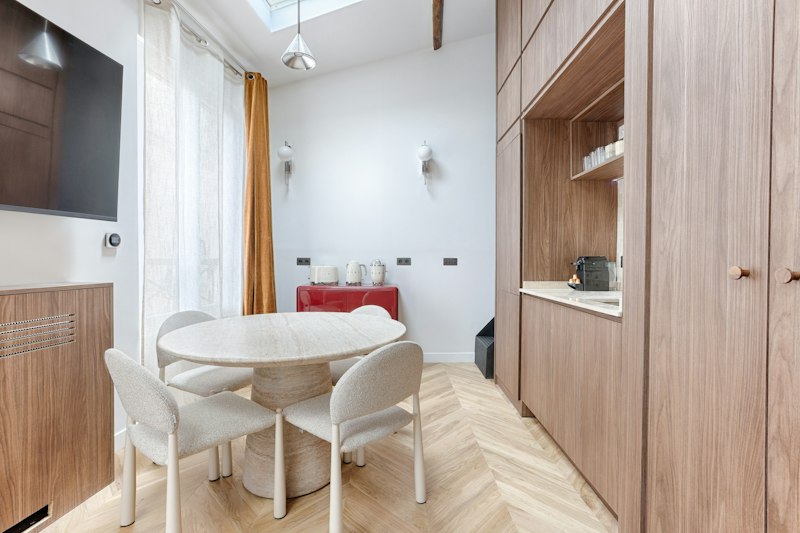 Bastille Oak additional image