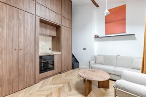 Bastille Oak image 1