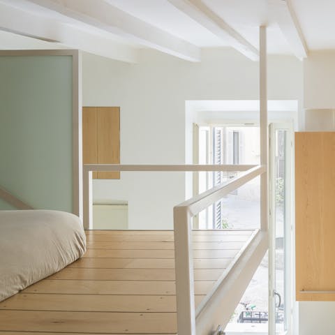 Enjoy lazy mornings looking out from your privileged position on the mezzanine floor