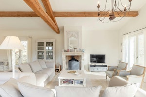 Little Luberon image 3