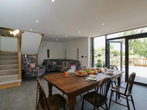 Birdwood Hideaway image 5