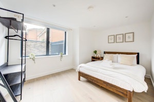 Blossom Hideaway image 6