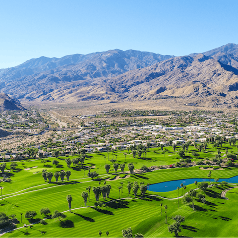 Tee off right from your doorstep at the Palm Desert Country Club